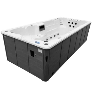 Alternative view of Zwemspa Calgary